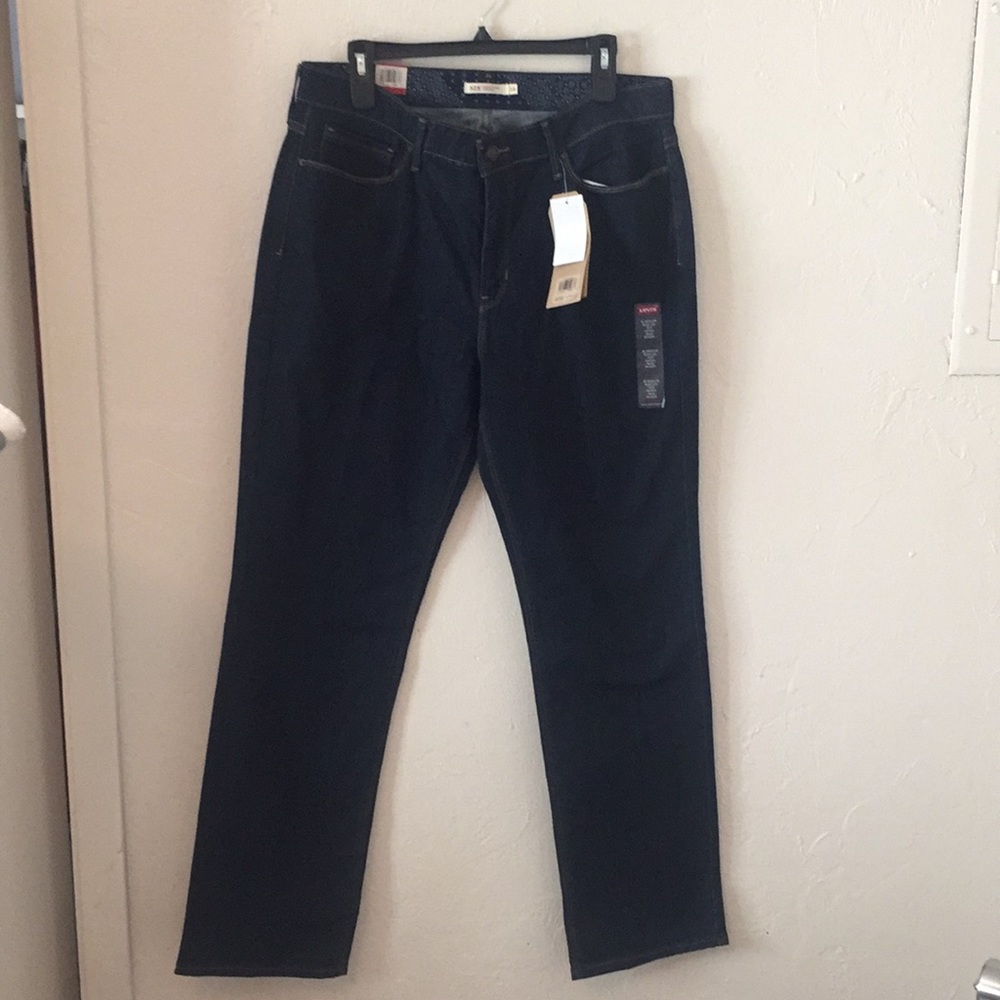 NWT LEVIS 525 Perfect Waist Straight-Leg Jeans